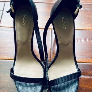 ALDO Women's Black Strappy Heeled Sandals in Size 9